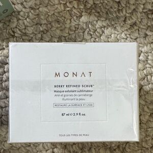 Monat Berry Refined Scrub